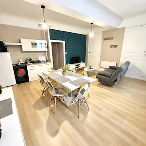 Le Retro , Saint-Laurent-sur-Saone Frankrijk