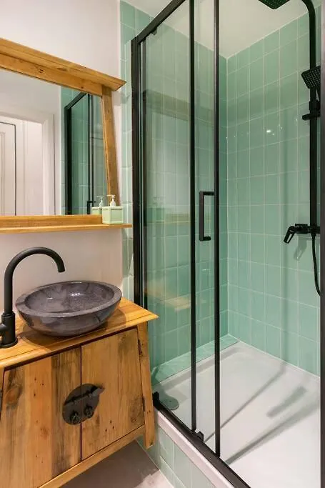 Green Oasis In The City Antwerp Apartment